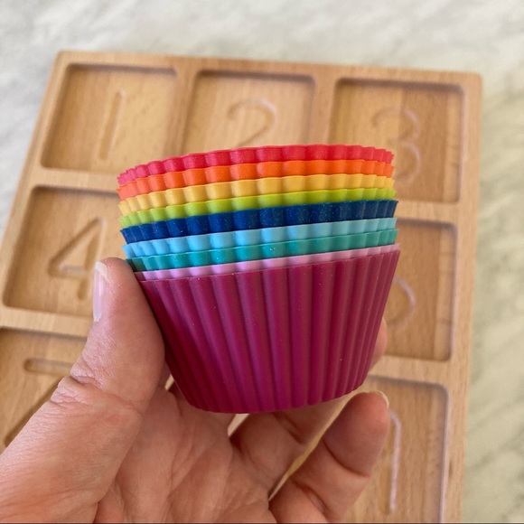 Montessori Math Color Sorting and Tracing Board - Picture 9 of 12